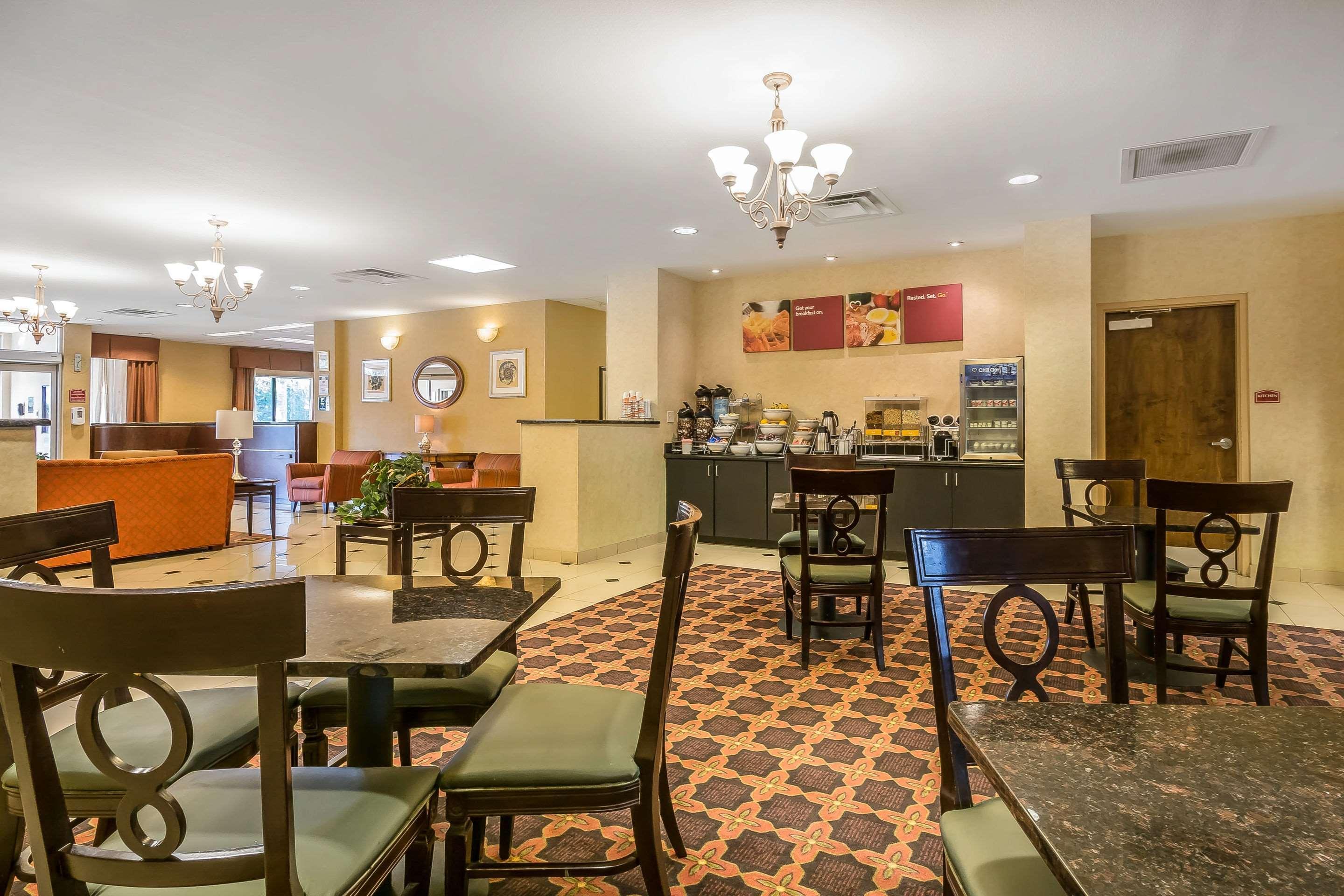 Comfort Suites West Jacksonville Exterior photo
