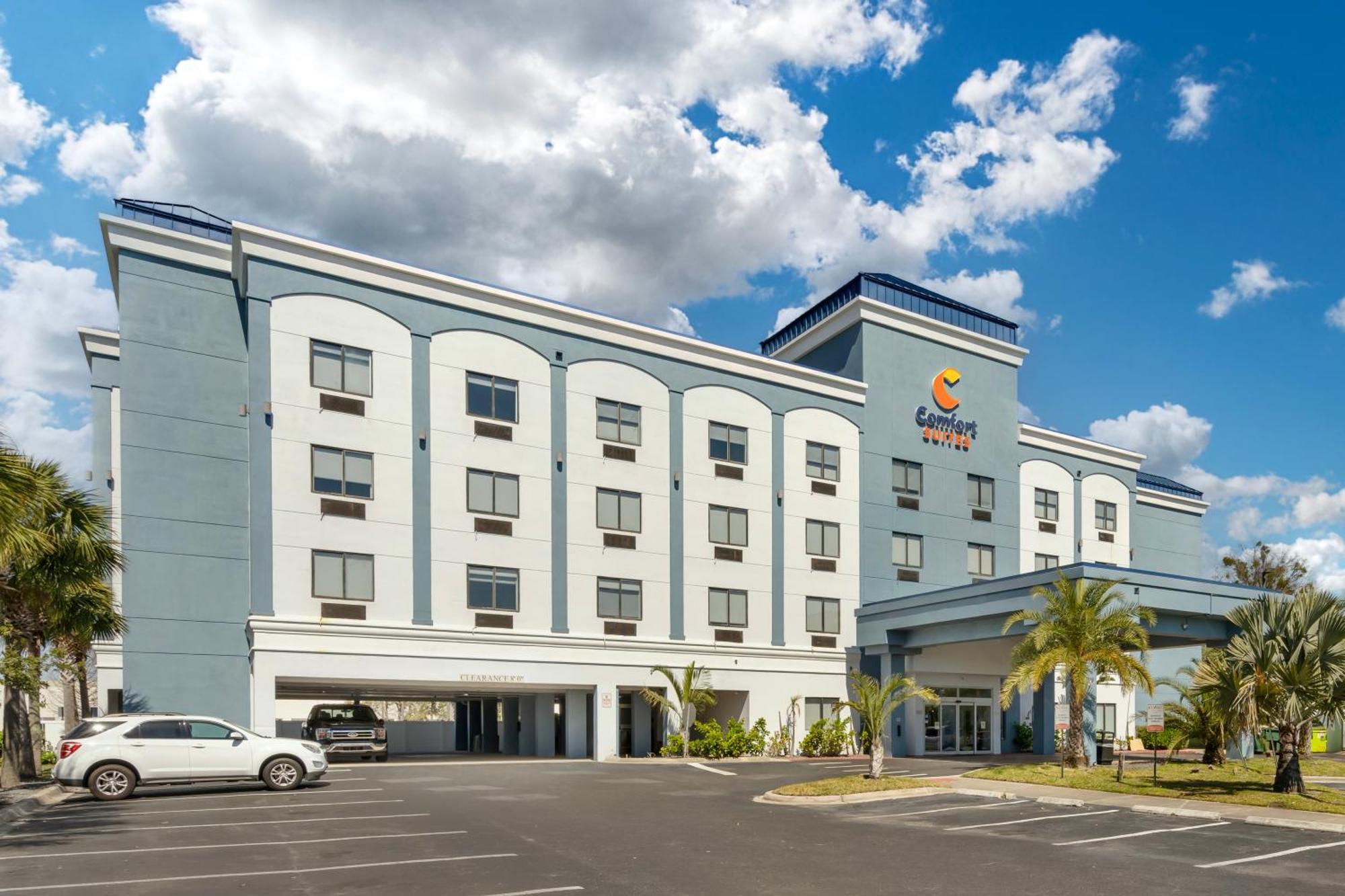 Comfort Suites West Jacksonville Exterior photo